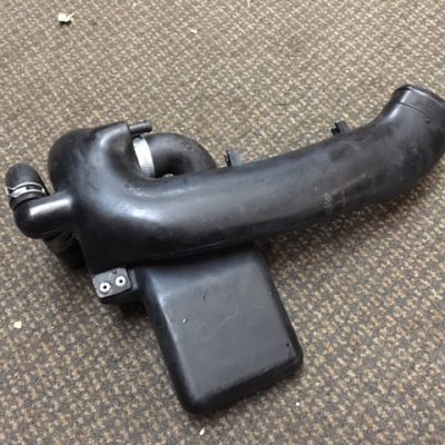 Intake Crossover pipe - Intake plemum side Mx5 Mk1 1.6