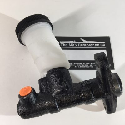 Clutch master cylinder - Mk1, Mk2 and Mk2.5 - Left hand drive only