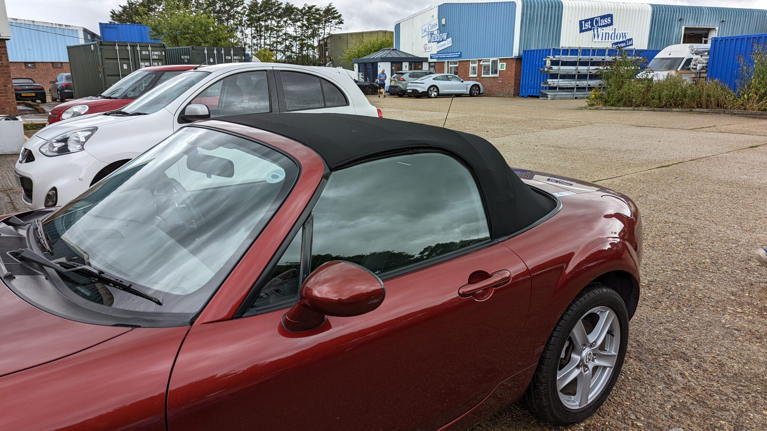 Mohair roof with glass rear window - Mk3- Black - Image 4